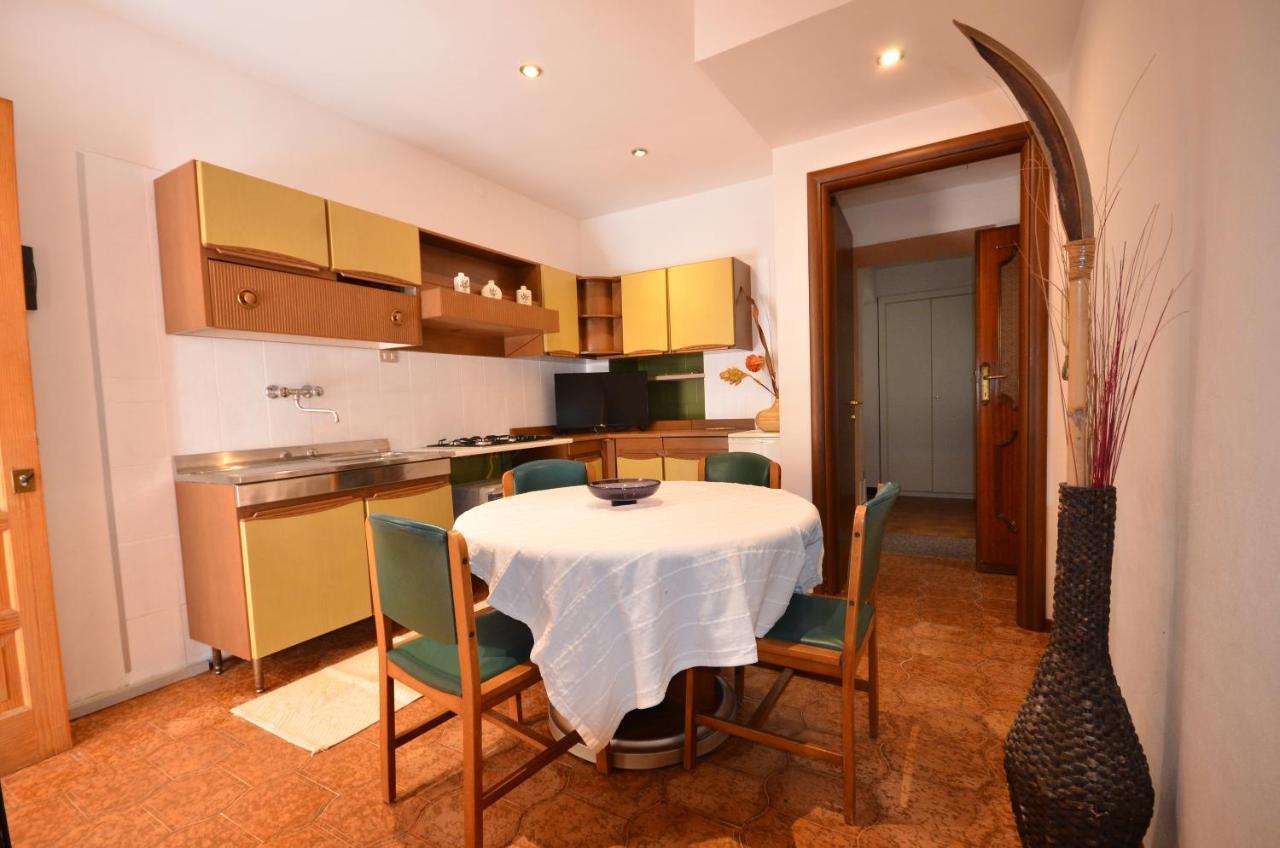 Solemare Accommodation Альгеро Екстер'єр фото
